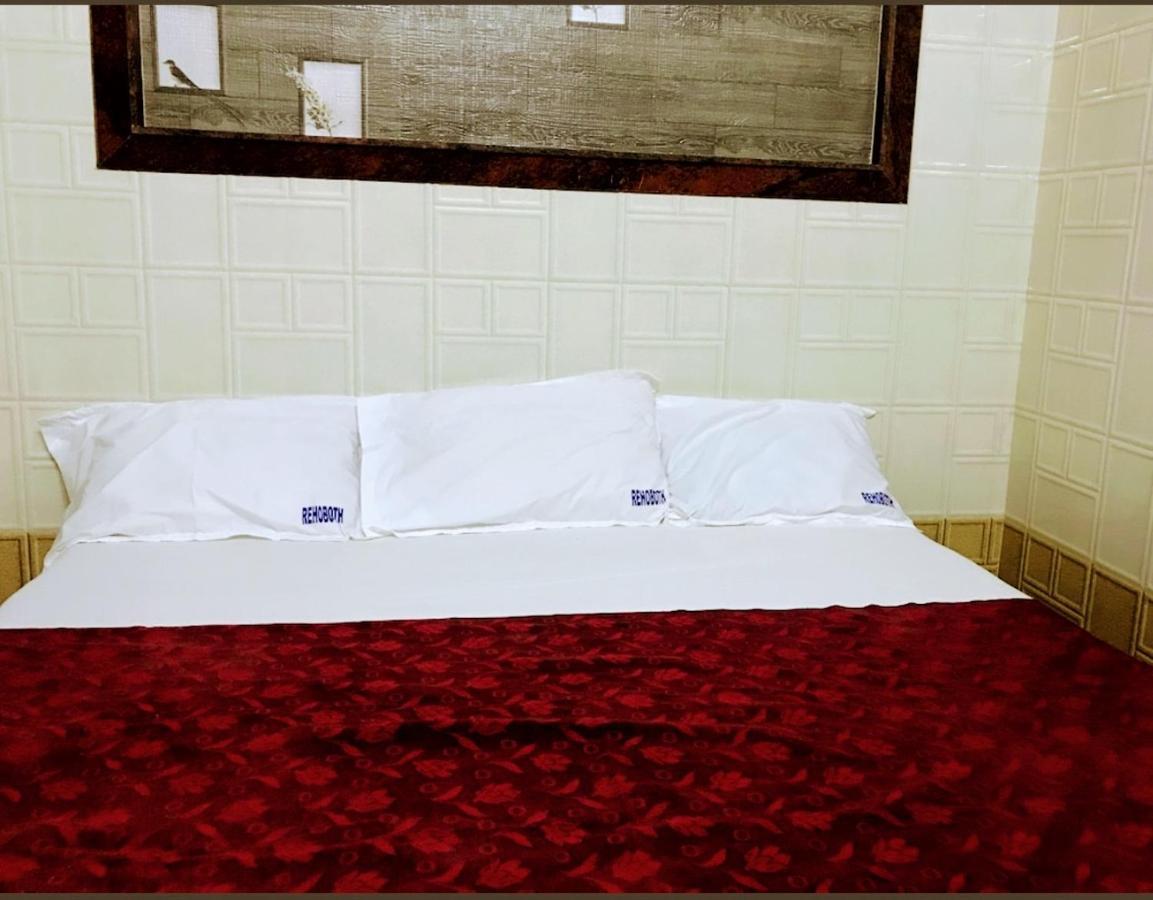 Hotel Rehoboth Grand Komoryn Zewnętrze zdjęcie